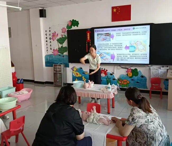 4.教师授课现场照片(2).jpg